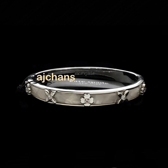 Kate Spade Heritage Bloom Hinged Bangle - Cream/Silver - Picture 2 of 6